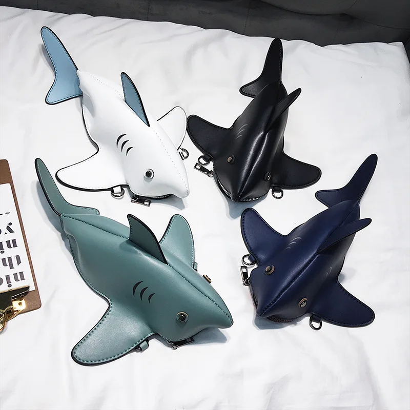 Funny Shark Shaped Shulder Crossobdy Bags for Women Funny ChainPU Leather Messenger Bag Cartoon Female Purses and Clutches New
Funny Shark Shaped Shulder Crossobdy Bags for Women Funny ChainPU Leather Messenger Bag Cartoon Female Purses and Clutches New