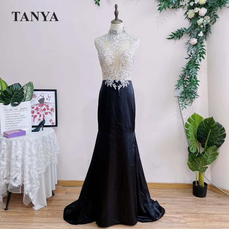 High Collar Long Evening Dresses Mermaid Black Silk Satin Formal Gown With Lace Applique Sequins Illusion Body Women Lady Dress
High Collar Long Evening Dresses Mermaid Black Silk Satin Formal Gown With Lace Applique Sequins Illusion Body Women Lady Dress