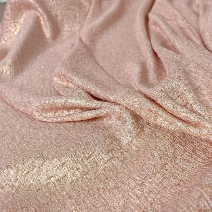 Шелковая хлопковая ткань для двора, 60% шелк, 40% хлопок, 36momme, ширина 112 см/44 дюйма, ткань для женского платья, летнее шитье своими руками, Новинка
Шелковая хлопковая ткань для двора, 60% шелк, 40% хлопок, 36momme, ширина 112 см/44 дюйма, ткань для женского платья, летнее шитье своими руками, Новинка