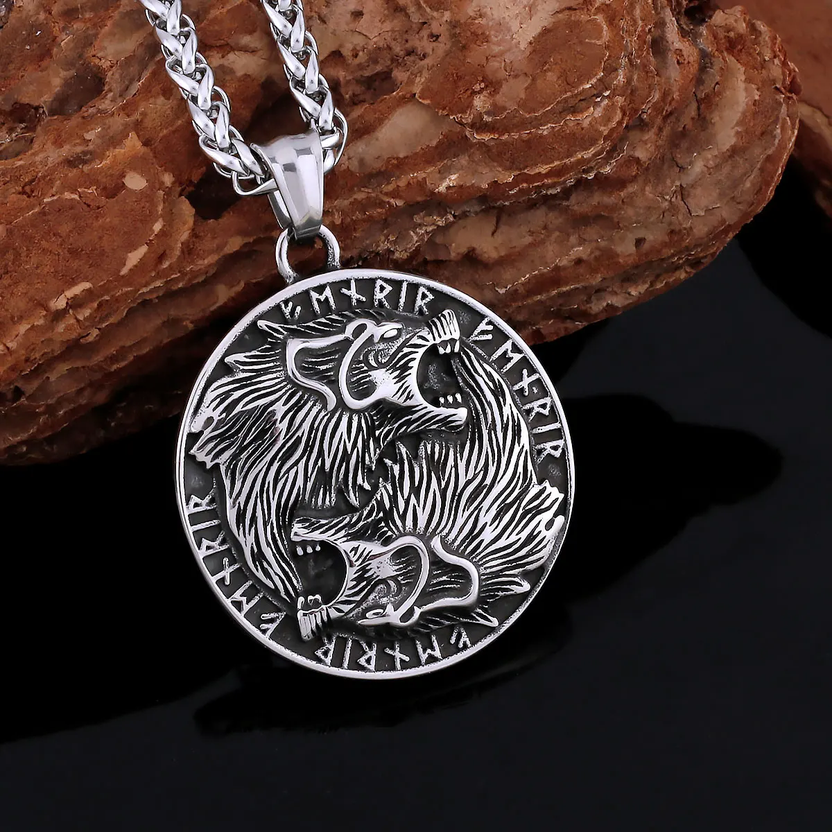

Men's Vintage Stainless Steel Animal Wolf Head Viking Necklace Nordic Never Fade Odin Amulet Pendant High-quality Punk Jewelry