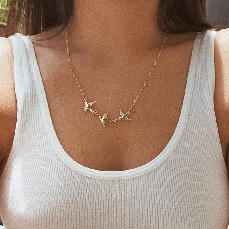

Trendy Animal Birds Pendant Necklaces For Women Girls Elegant Simple Three Swallows Necklace Fashion Jewelry Gifts