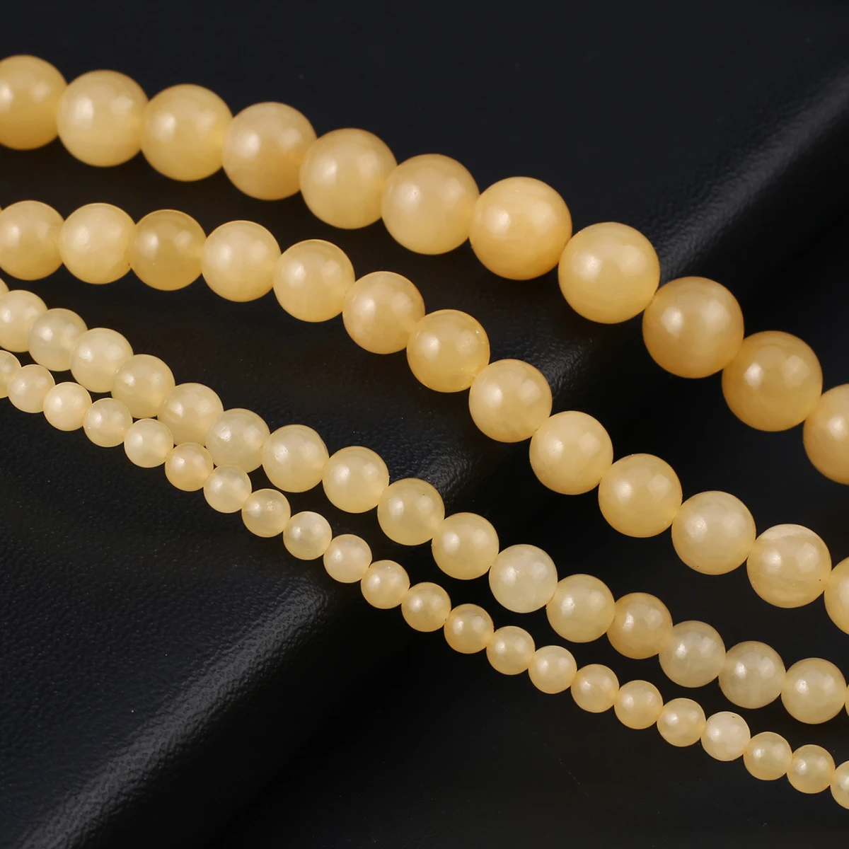Yellow Jade Loose Spacer Beads 4/6/8/10/12mm Round Natural Stone Beads for Jewelry Making DIY Men Necklace Bracelet Accessories
Yellow Jade Loose Spacer Beads 4/6/8/10/12mm Round Natural Stone Beads for Jewelry Making DIY Men Necklace Bracelet Accessories