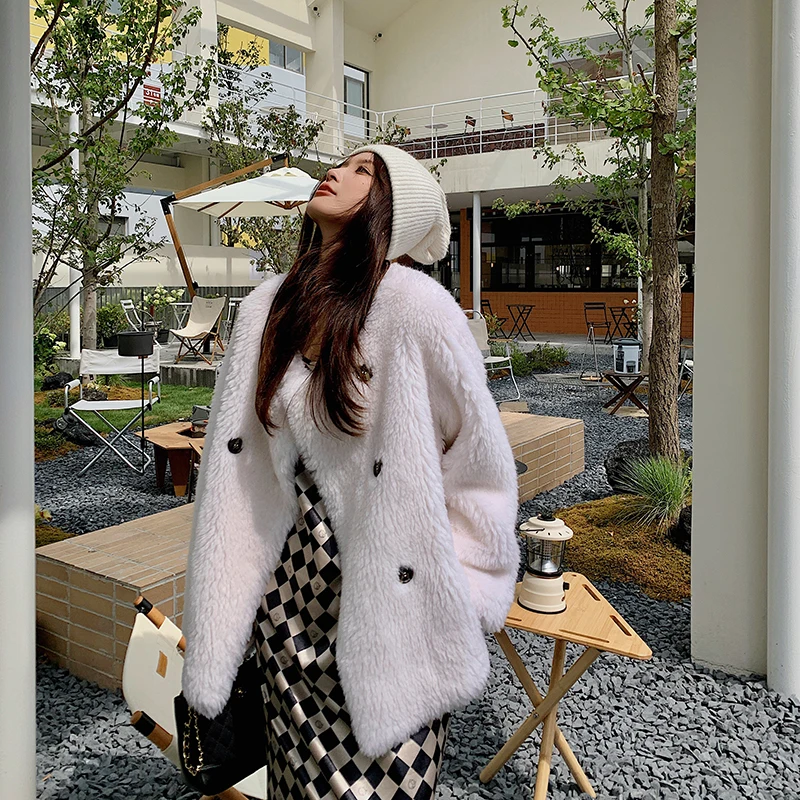 2022 Autumn Winter Women New Real Lamb Fur Jackets Female Sheep Shearing Outerwear Ladies O-neck Double Breasted Coats F420 
2022 Autumn Winter Women New Real Lamb Fur Jackets Female Sheep Shearing Outerwear Ladies O-neck Double Breasted Coats F420