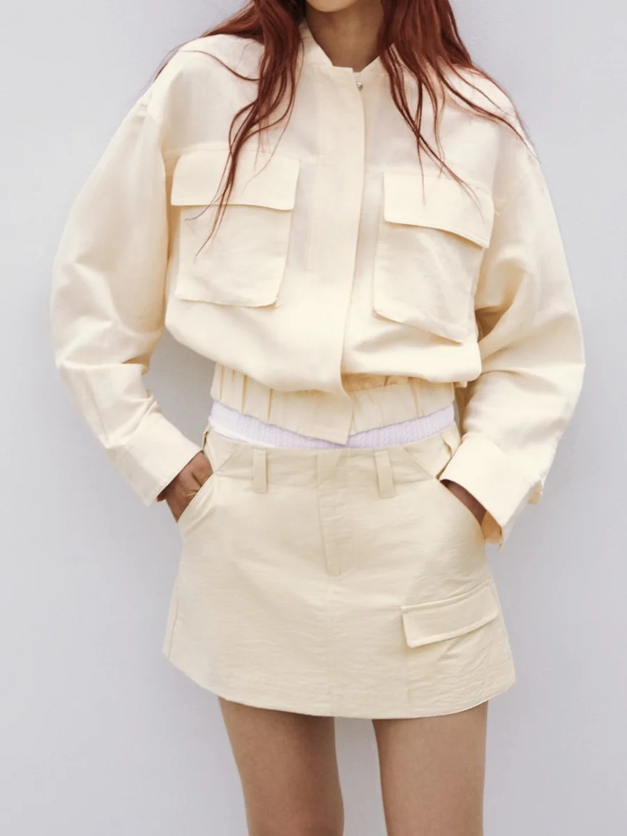 Pockets Solid Color bomber jacket Suit Sets Summer Woman Long Sleeve Half High Collar Top with Mini Skirt Casual 2 Pieces Set
Pockets Solid Color bomber jacket Suit Sets Summer Woman Long Sleeve Half High Collar Top with Mini Skirt Casual 2 Pieces Set