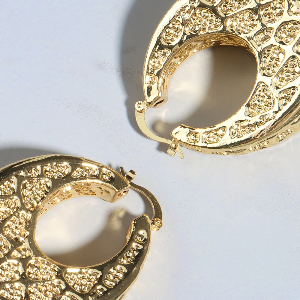 Stud Earrings Gold Plated Charm Lady Hoop Earrings for Women Clothing Banquet Wedding Party Jewelry
Stud Earrings Gold Plated Charm Lady Hoop Earrings for Women Clothing Banquet Wedding Party Jewelry