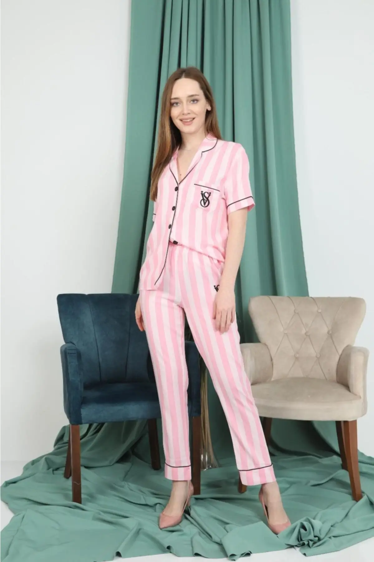 Women's Pajamas Short Short fed 1502- Sleep Lounge Pajamas Nightwear Sleepwear Night Suit Casual Home Clothing
Women's Pajamas Short Short fed 1502- Sleep Lounge Pajamas Nightwear Sleepwear Night Suit Casual Home Clothing