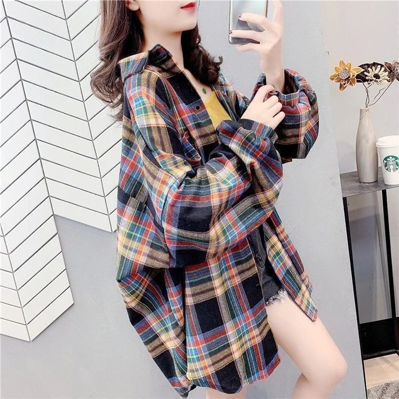 QWEEK Plaid Shirt Vintage Harajuku Korean Style Blouses Linen Long Sleeve Oversized Button Up Top Women New 2022 Spring Fashion
QWEEK Plaid Shirt Vintage Harajuku Korean Style Blouses Linen Long Sleeve Oversized Button Up Top Women New 2022 Spring Fashion