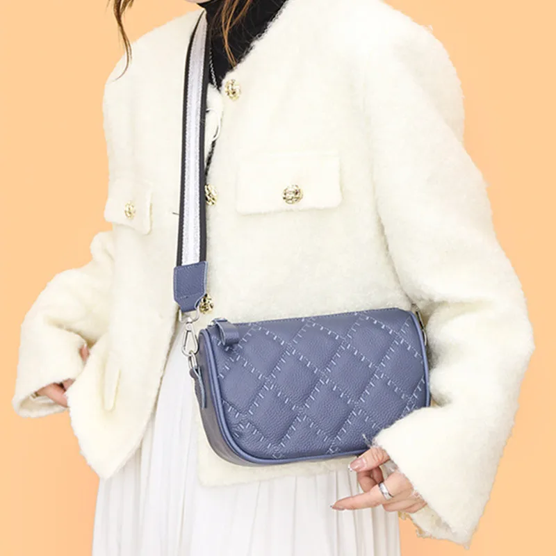 Genuine Leather Women's Bag 2023 New Simple Fashion Ladies Rhombus Shoulder Messenger Bag Small Square Crossbody Bags
Genuine Leather Women's Bag 2023 New Simple Fashion Ladies Rhombus Shoulder Messenger Bag Small Square Crossbody Bags