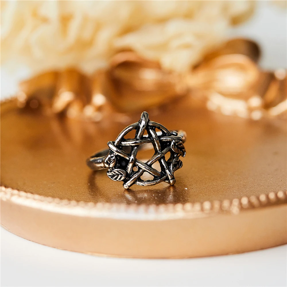 Gothic Pentagram Vines Ring Vintage Knuckle Finger Rings for Women Pagan Wiccan Amulet Jewelry Accessories
Gothic Pentagram Vines Ring Vintage Knuckle Finger Rings for Women Pagan Wiccan Amulet Jewelry Accessories