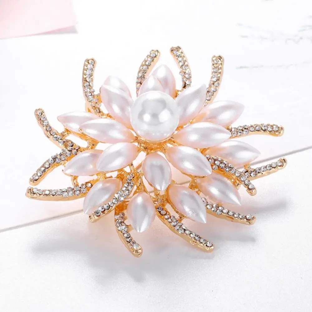 Brooch Creative Elegant Clothes Accessories Floral Shape Badge Pin Collar Badge for Birthday
Brooch Creative Elegant Clothes Accessories Floral Shape Badge Pin Collar Badge for Birthday