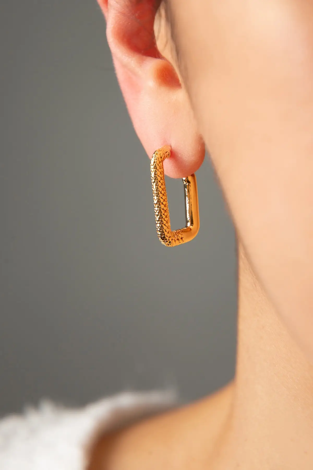 Women Accessory 2022 Spring Summer Rectangle Model Design Chic Elegant Stylish Jewelry Best Selling Quality Gift Casual Daily
Women Accessory 2022 Spring Summer Rectangle Model Design Chic Elegant Stylish Jewelry Best Selling Quality Gift Casual Daily