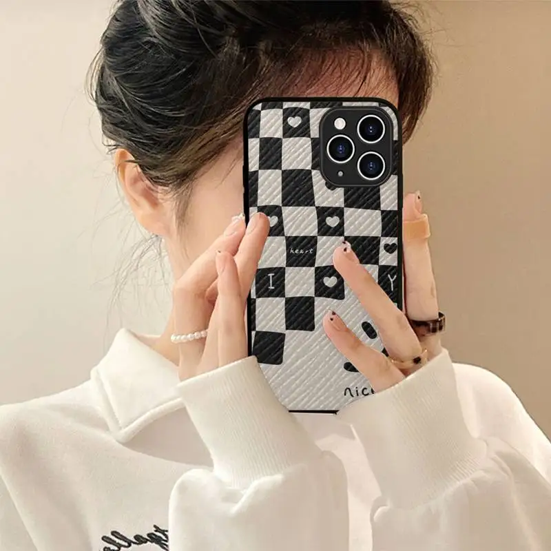 Cartoon grid Phone Case Hard Leather Case for iPhone 11 12 13 Mini Pro Max 8 7 Plus SE 2020 X XR XS Coque
Cartoon grid Phone Case Hard Leather Case for iPhone 11 12 13 Mini Pro Max 8 7 Plus SE 2020 X XR XS Coque