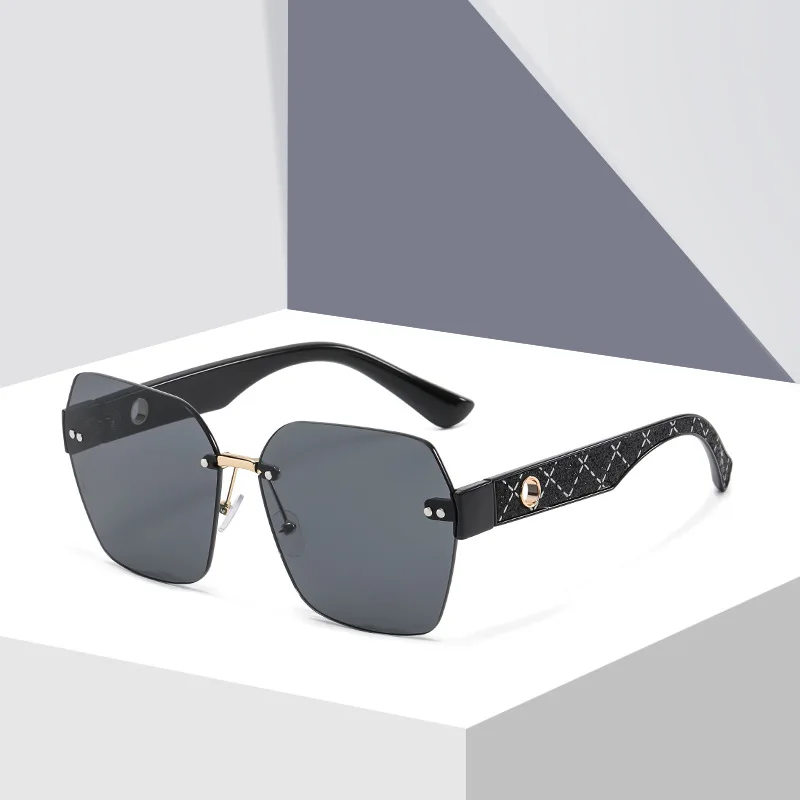 2022 New Luxury Irregular Polygonal Sunglasses Men and Women Trend Frameless Sunglasses Square Brand Design Sunglasses UV400
2022 New Luxury Irregular Polygonal Sunglasses Men and Women Trend Frameless Sunglasses Square Brand Design Sunglasses UV400
