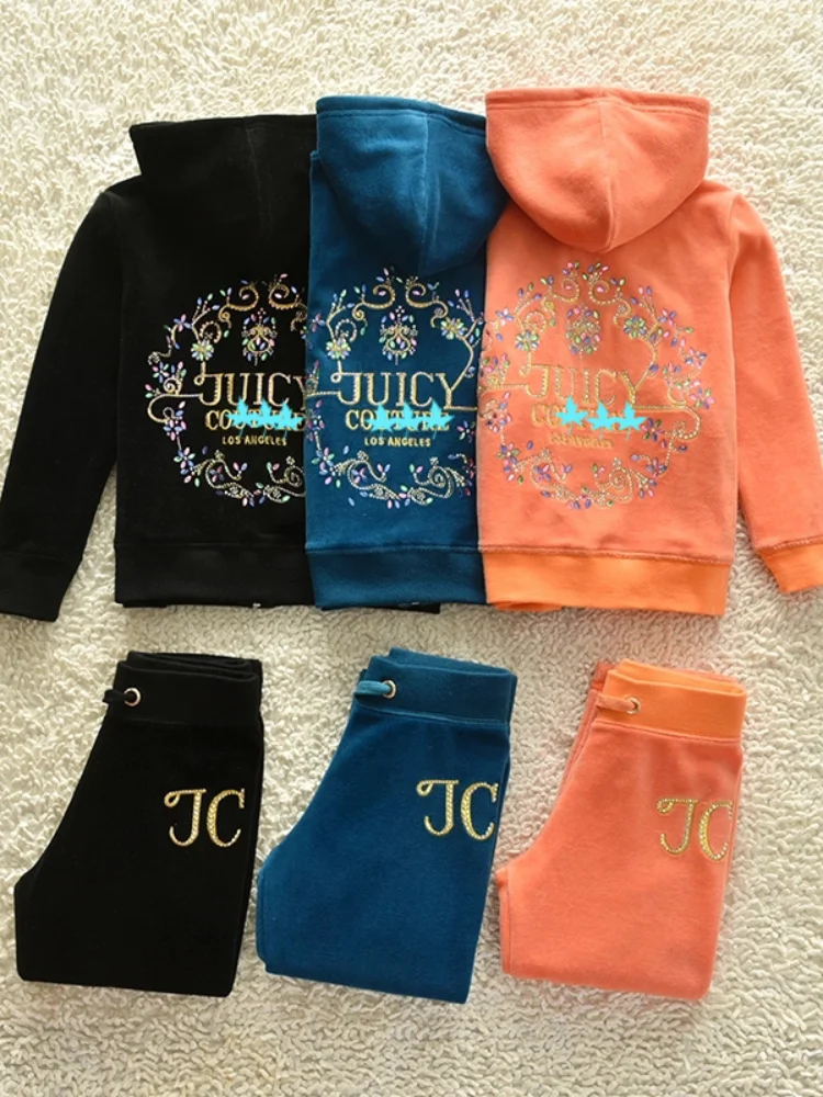 Girls Clothing Set Fall/Winter Children’s Sweatshirt and Long Pants Two Piece Set Juicy Girls Velvet Tracksuit
Girls Clothing Set Fall/Winter Children’s Sweatshirt and Long Pants Two Piece Set Juicy Girls Velvet Tracksuit