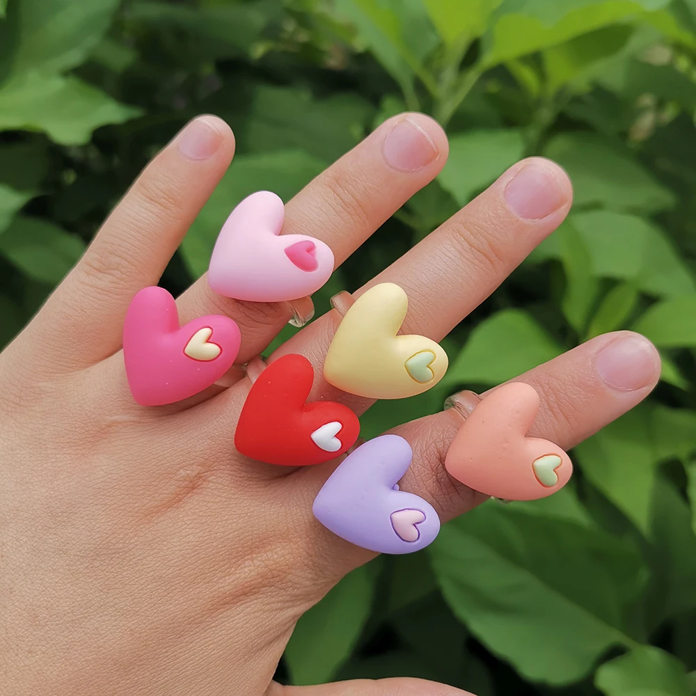 

Exaggerated Acrylic Love Ring Sweet Lovely Candy Color Resin Anillo Fresh Women Jewelry Daily Date Gift Jewelry Wholesale