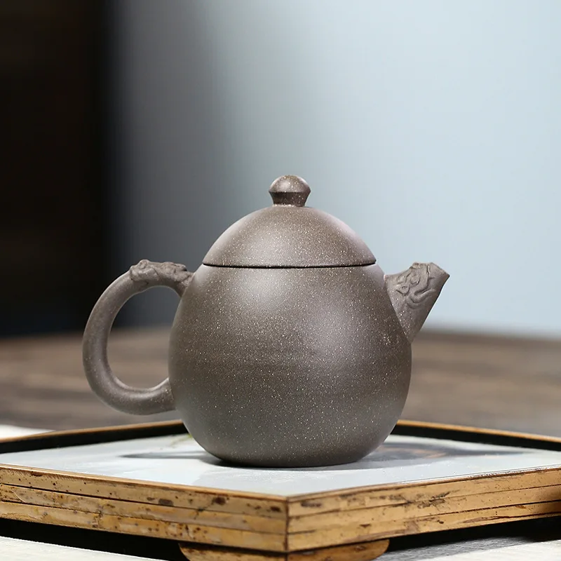 240ml Purple Clay Teapots Handmade Classic Section Mud Dragon Egg Tea Pot Zisha Beauty Filter Kettle Household Tea Set
240ml Purple Clay Teapots Handmade Classic Section Mud Dragon Egg Tea Pot Zisha Beauty Filter Kettle Household Tea Set