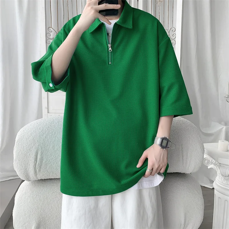 

Mens Green Waffle Zipper Polos Summer Short Sleeve Regular Casual T-shirt Fashion Solid Color Korean Style Streetwear Tee Tops