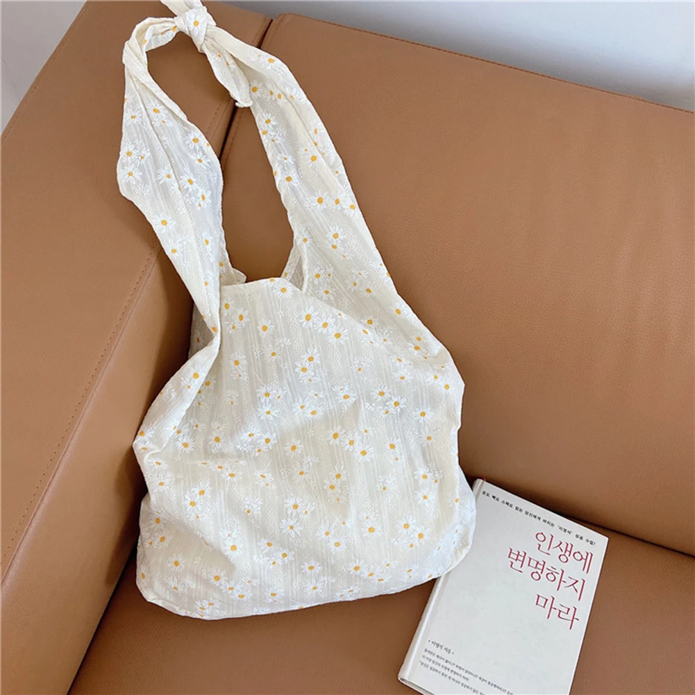 Bags for Women 2022 Canvas Daisy Pattern Luxury Designer Handbags Preppy Style Female Fashion Casual Student Top-handle Bag
Bags for Women 2022 Canvas Daisy Pattern Luxury Designer Handbags Preppy Style Female Fashion Casual Student Top-handle Bag