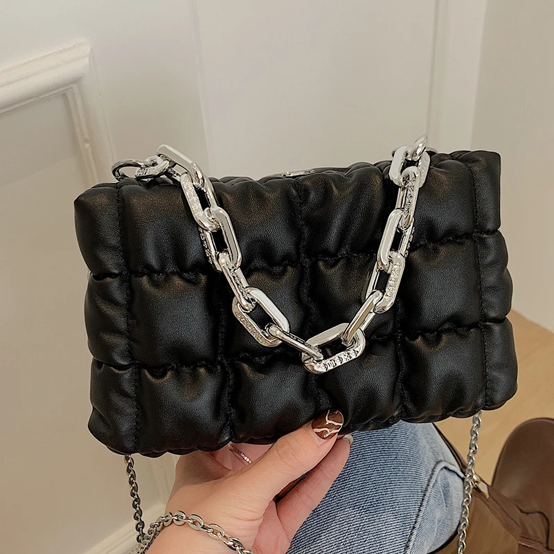 High Quality Women Thick Chain Shoulder Messenger Bags Designer Ladies Small Crossbody Bags for Women Fashion Female Handbags
High Quality Women Thick Chain Shoulder Messenger Bags Designer Ladies Small Crossbody Bags for Women Fashion Female Handbags