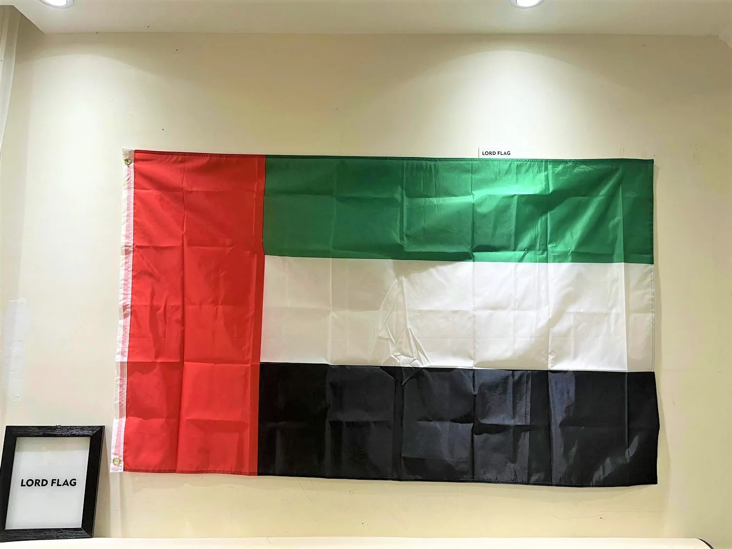 Free shipping ARE AE UAE The United Arab Emirates Flag Nation 3ft x 5ft Polyester Banner Flying Custom flag
Free shipping ARE AE UAE The United Arab Emirates Flag Nation 3ft x 5ft Polyester Banner Flying Custom flag