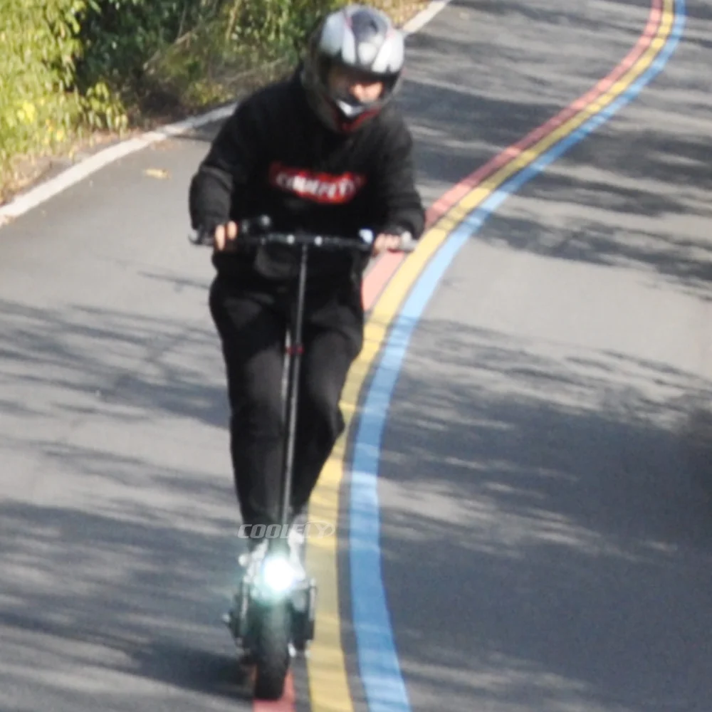 Most attractive alloy frame dual moters 4 suspension 48V folding electric scooter balance sharing
Most attractive alloy frame dual moters 4 suspension 48V folding electric scooter balance sharing