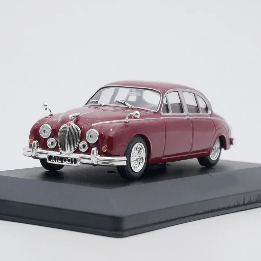 Diecast 1:43 Scale Mk2 Classic Car Alloy Die Cast Classic Nostalgic Metal Car Model Decoration Collectible Toy Gift Display
Diecast 1:43 Scale Mk2 Classic Car Alloy Die Cast Classic Nostalgic Metal Car Model Decoration Collectible Toy Gift Display