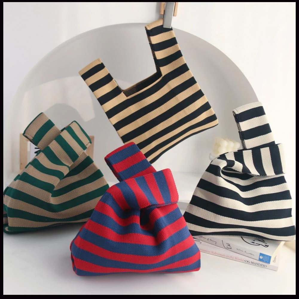 Original Design Stripes Knitted Bag Mini Knot Wrist Bag Japanese Casual Color Wide Stripe Tote Bag Handbag Phone Pouch Key Purse
Original Design Stripes Knitted Bag Mini Knot Wrist Bag Japanese Casual Color Wide Stripe Tote Bag Handbag Phone Pouch Key Purse