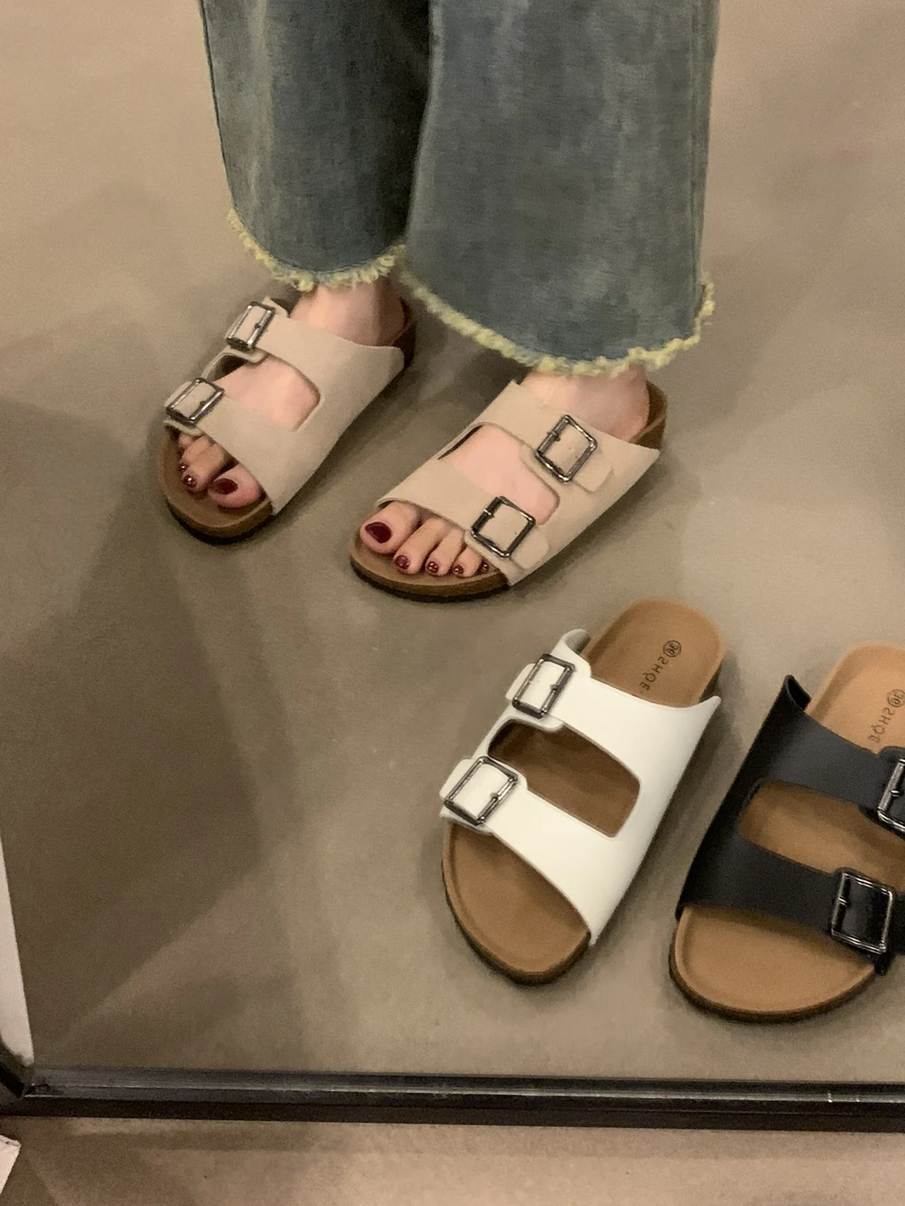 Slippers Casual Shoes Low Platform Slipers Women Slides Luxury Summer 2023 Hoof Heels PU Rubber Scandals Shoes Ladies' Slippers
Slippers Casual Shoes Low Platform Slipers Women Slides Luxury Summer 2023 Hoof Heels PU Rubber Scandals Shoes Ladies' Slippers