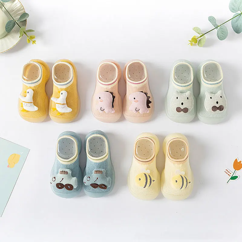 Baby Toddler Shoes Canvas Soft Sole Cute Cartoon Doll Indoor Breathable Waterproof Keep Warm Floor Socks Sandals Four Seasons
Baby Toddler Shoes Canvas Soft Sole Cute Cartoon Doll Indoor Breathable Waterproof Keep Warm Floor Socks Sandals Four Seasons