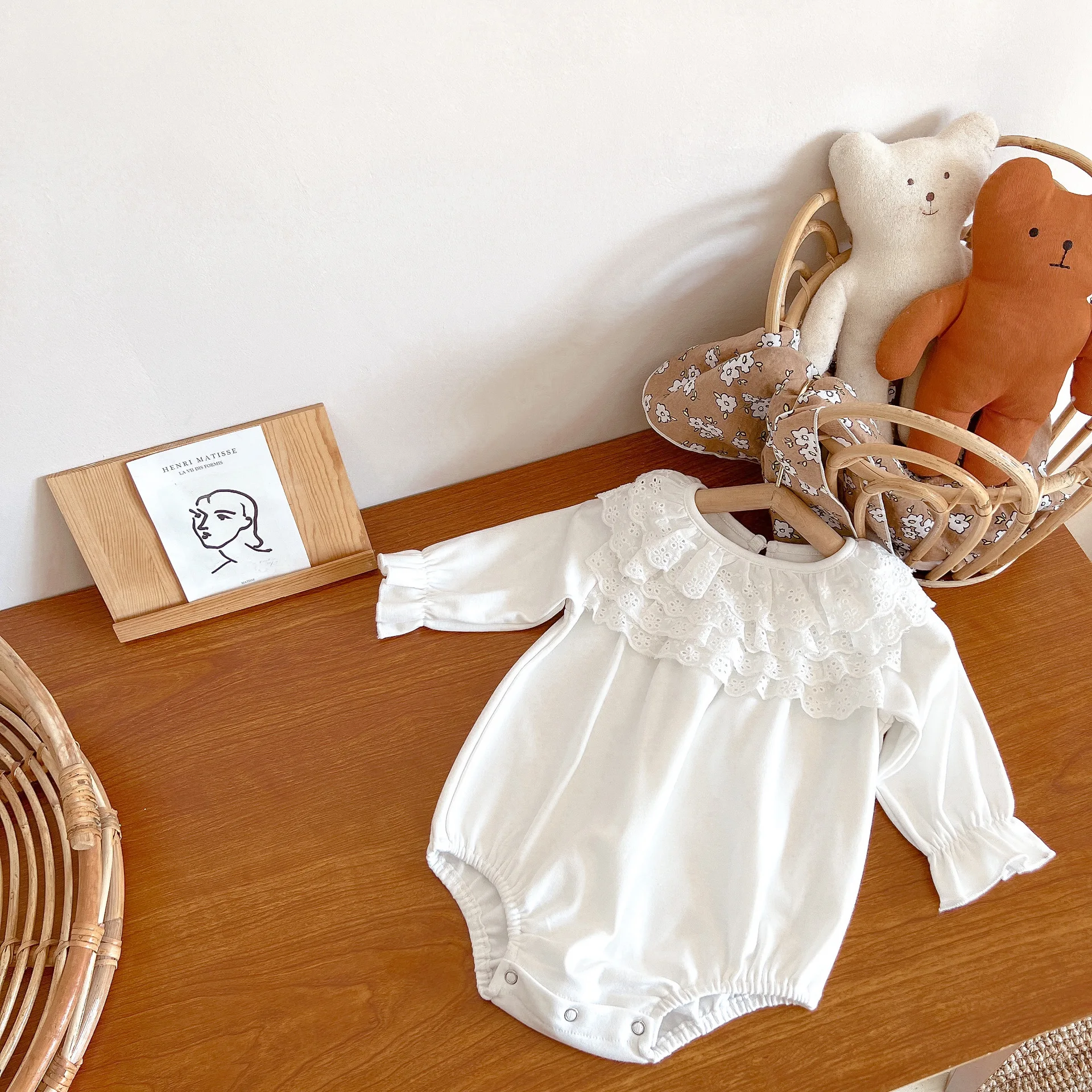 Baby Jumpsuit Playsuit Baby Girls Spring Autumn Clothing Infant Newborn Baby Girls Bodysuit Cotton Lace Edge Clothes Outfit
Baby Jumpsuit Playsuit Baby Girls Spring Autumn Clothing Infant Newborn Baby Girls Bodysuit Cotton Lace Edge Clothes Outfit