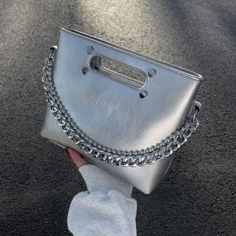 New Women Bag Luxury Tote Bag Chains Fashion Hasp Shoulder Bag Handbag Crossbody for Women Euro-America Style
New Women Bag Luxury Tote Bag Chains Fashion Hasp Shoulder Bag Handbag Crossbody for Women Euro-America Style