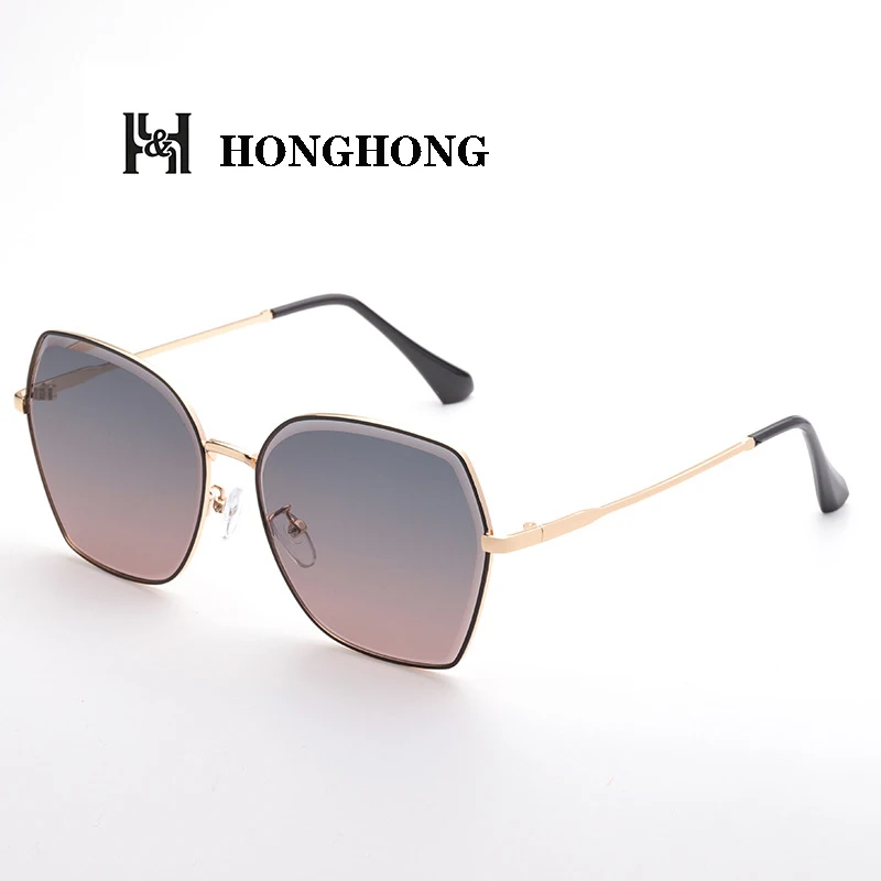 2022 HONGHONG Fashion Metal Style Vintage Gradient Lens SunGlasses UV400 Women's Outdoor Eyewear Special Frame Oculos De Sol
2022 HONGHONG Fashion Metal Style Vintage Gradient Lens SunGlasses UV400 Women's Outdoor Eyewear Special Frame Oculos De Sol