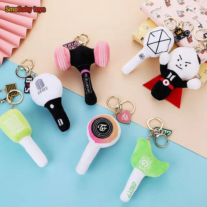 Kpop Black Pink Lightstick Got7 Mini Light Stick Keychain lovely pink Plush Keychain Army Bomb Fans Gift
Kpop Black Pink Lightstick Got7 Mini Light Stick Keychain lovely pink Plush Keychain Army Bomb Fans Gift