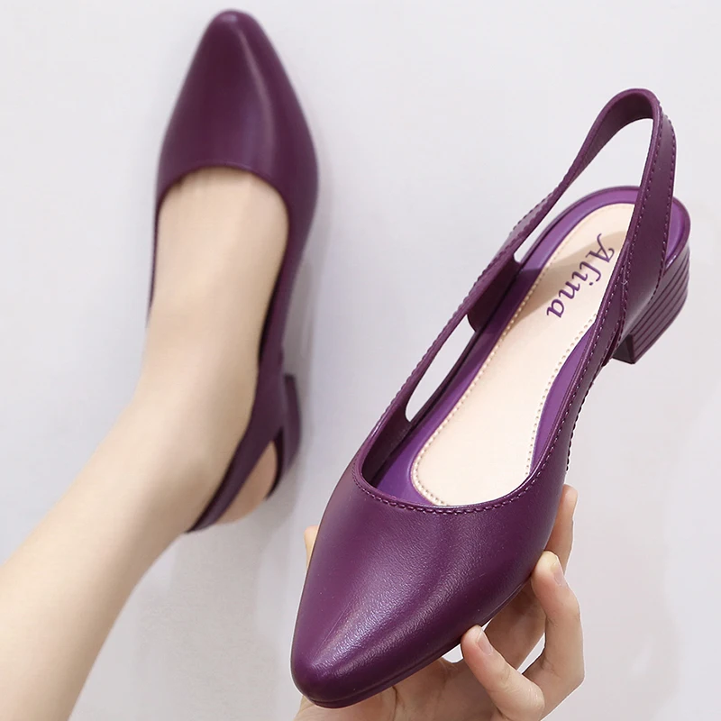 New Style Jelly Sandals Women Pointed Toe Chunky Mid Heels Flip Flops Slingback Casual Candy Skidproof Beach Shoes for Women
New Style Jelly Sandals Women Pointed Toe Chunky Mid Heels Flip Flops Slingback Casual Candy Skidproof Beach Shoes for Women