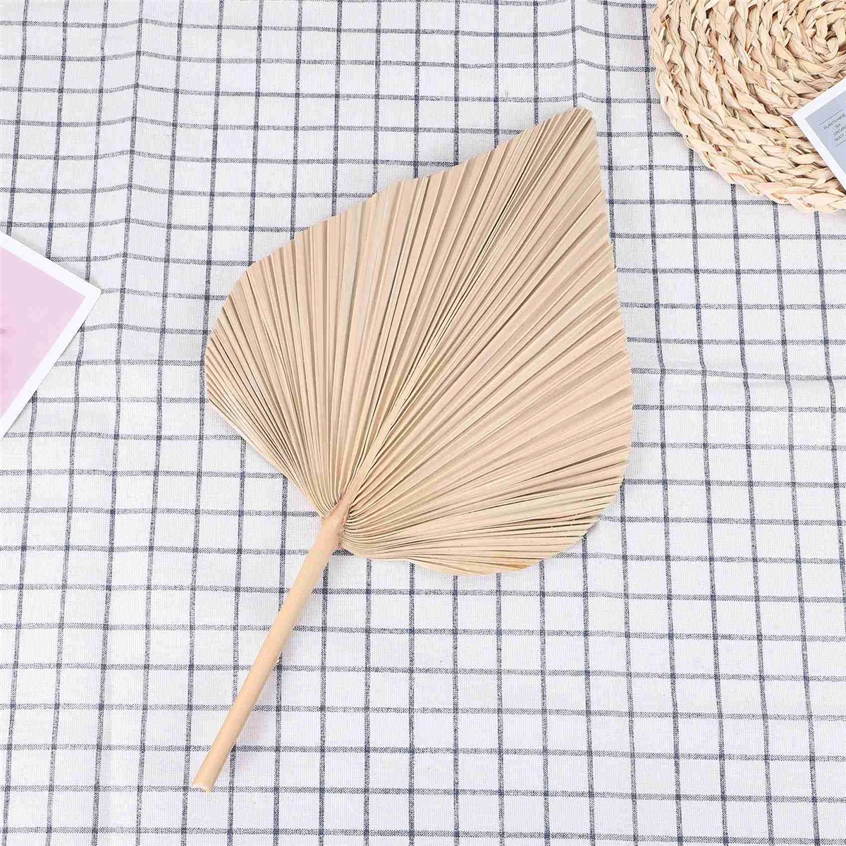 Dried Palm Leaves 5 Pieces - 18Inch H x 10Inch W Natural Palm Leaf Decor for A Beautiful Boho Look
Dried Palm Leaves 5 Pieces - 18Inch H x 10Inch W Natural Palm Leaf Decor for A Beautiful Boho Look