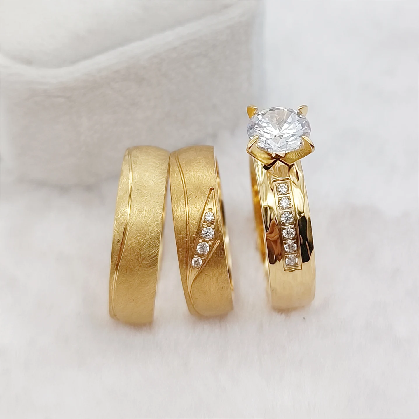 

Набор свадебных колец для влюбленных альянсов, 3 шт., позолоченные ювелирные изделия с короной из 18-каратного золота, обручальное кольцо с фи...