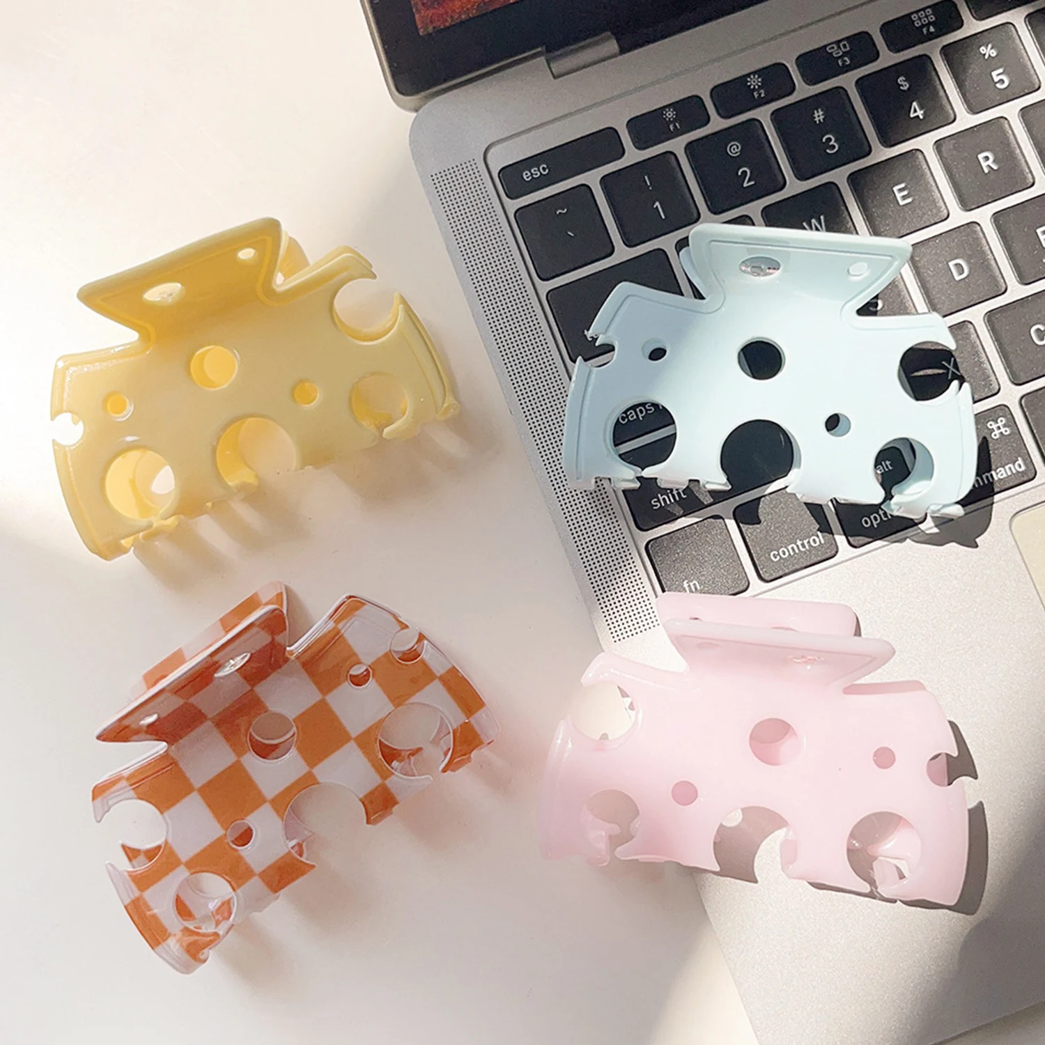 Acetate Yellow Hollow Cheese Hair Clip Claw For Women Girls Korean Irregular Geometric Hairpin Trendy Hair Accessories Tool
Acetate Yellow Hollow Cheese Hair Clip Claw For Women Girls Korean Irregular Geometric Hairpin Trendy Hair Accessories Tool