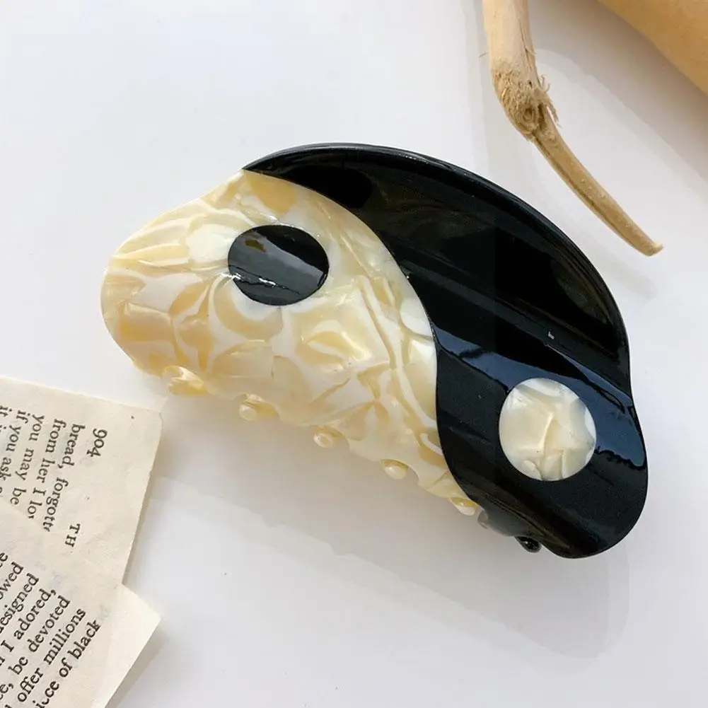 2022 Fashion New For Women Large Small Eight-diagram Hair Clip Headdress Acetate Geometric Black White Color Girls Fine Hai H6f0
2022 Fashion New For Women Large Small Eight-diagram Hair Clip Headdress Acetate Geometric Black White Color Girls Fine Hai H6f0