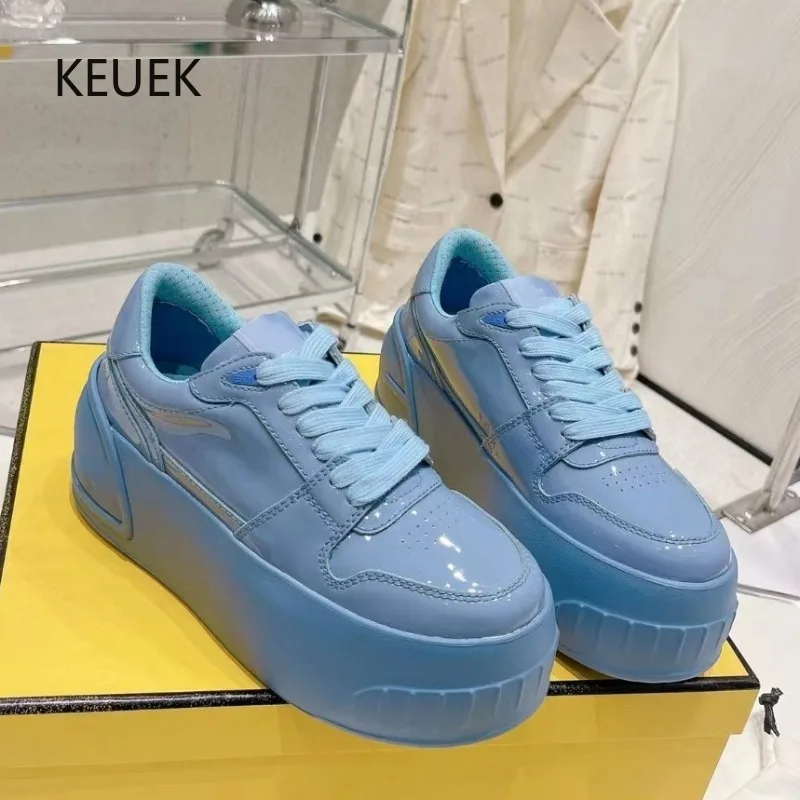Luxury Design Women Sneakers Genuine Leather Thick Sole Height Increasing Casual Shoes Model Designer Platform Shoes Flats 2C
Luxury Design Women Sneakers Genuine Leather Thick Sole Height Increasing Casual Shoes Model Designer Platform Shoes Flats 2C