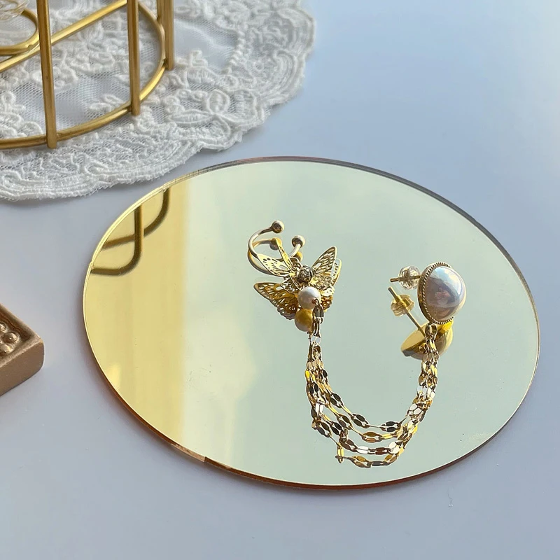 Anime Earrings Love and Producer Xumo Dangles Ear Ring Butterfly Pearl Cosplay Prop
Anime Earrings Love and Producer Xumo Dangles Ear Ring Butterfly Pearl Cosplay Prop