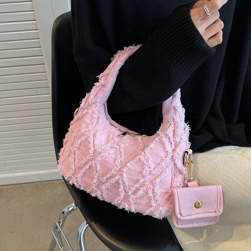 Denim Women's Shoulder Bag 2022 New Canvas Handbag Lattice Moon Bag Simple Fashion Zipper Bag Female Armpit Bag Composite Bag
Denim Women's Shoulder Bag 2022 New Canvas Handbag Lattice Moon Bag Simple Fashion Zipper Bag Female Armpit Bag Composite Bag