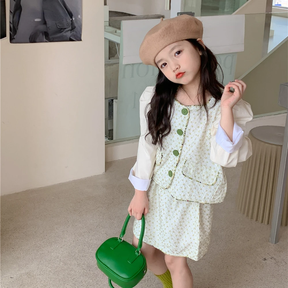 RiniKinda Girls Sets Children'S Clothing Autumn New Floral Korean Suit Knit Cardigan Coat+ Short Skirt 2pcs Kids Outfits
RiniKinda Girls Sets Children'S Clothing Autumn New Floral Korean Suit Knit Cardigan Coat+ Short Skirt 2pcs Kids Outfits