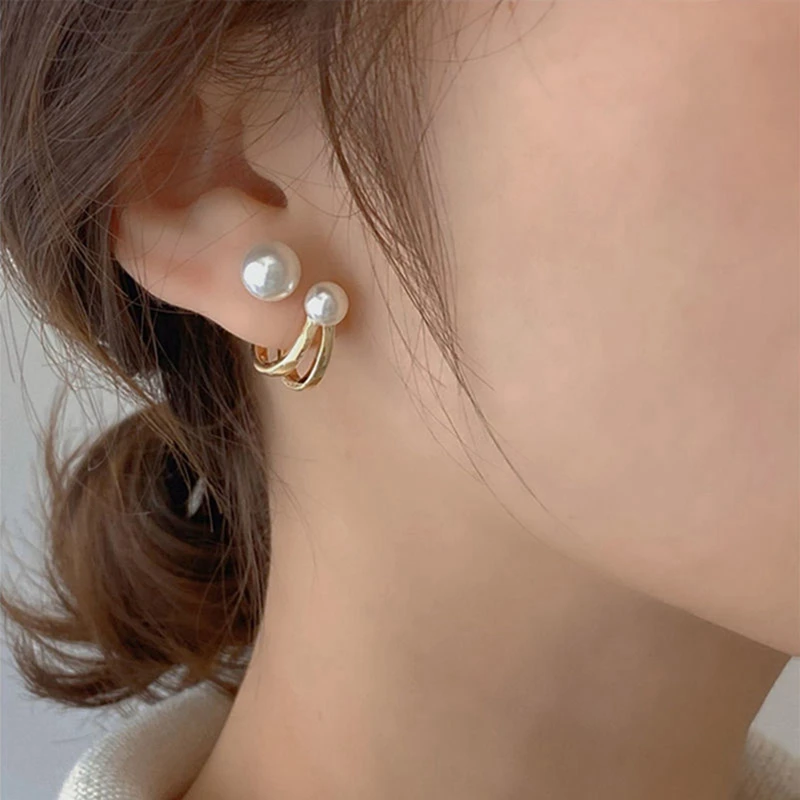 1 Pair Elegant Cute Pearl Hoop Earrings for Women Classic Gold Color Huggie Pearl Stud Earring Wedding Kpop Jewlery Party Gift
1 Pair Elegant Cute Pearl Hoop Earrings for Women Classic Gold Color Huggie Pearl Stud Earring Wedding Kpop Jewlery Party Gift