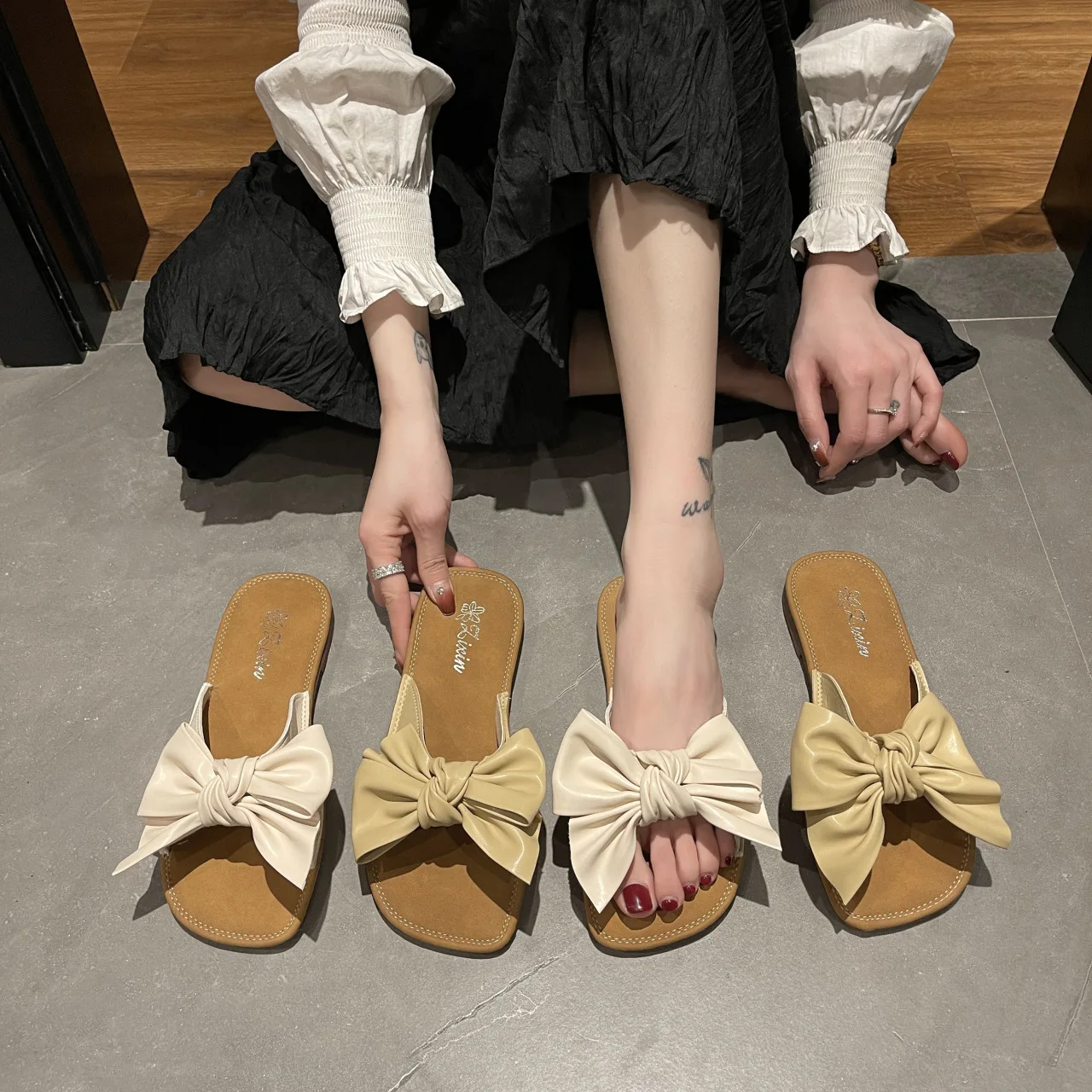Low Slippers Soft Shoes Woman 2022 Pantofle Butterfly-Knot Luxury Slides Square Toe Comfort Flat New Designer Summer Butterfly-k
Low Slippers Soft Shoes Woman 2022 Pantofle Butterfly-Knot Luxury Slides Square Toe Comfort Flat New Designer Summer Butterfly-k