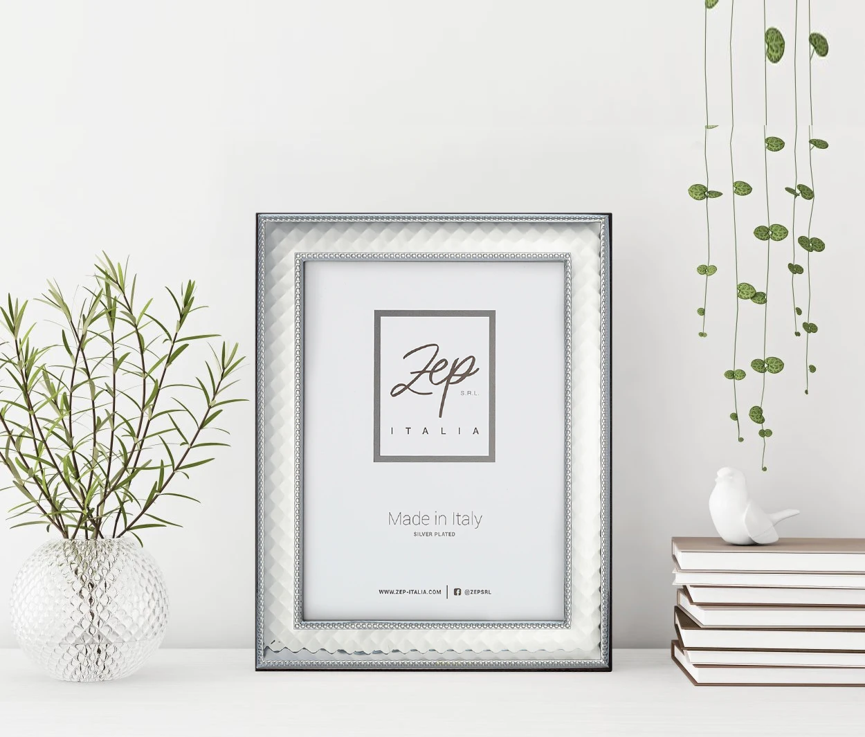 Metal Picture Photo Frame ASSISI 10*15cm Mat Plexiglass for Table Top Display Wall Mounting Home Decor
Metal Picture Photo Frame ASSISI 10*15cm Mat Plexiglass for Table Top Display Wall Mounting Home Decor