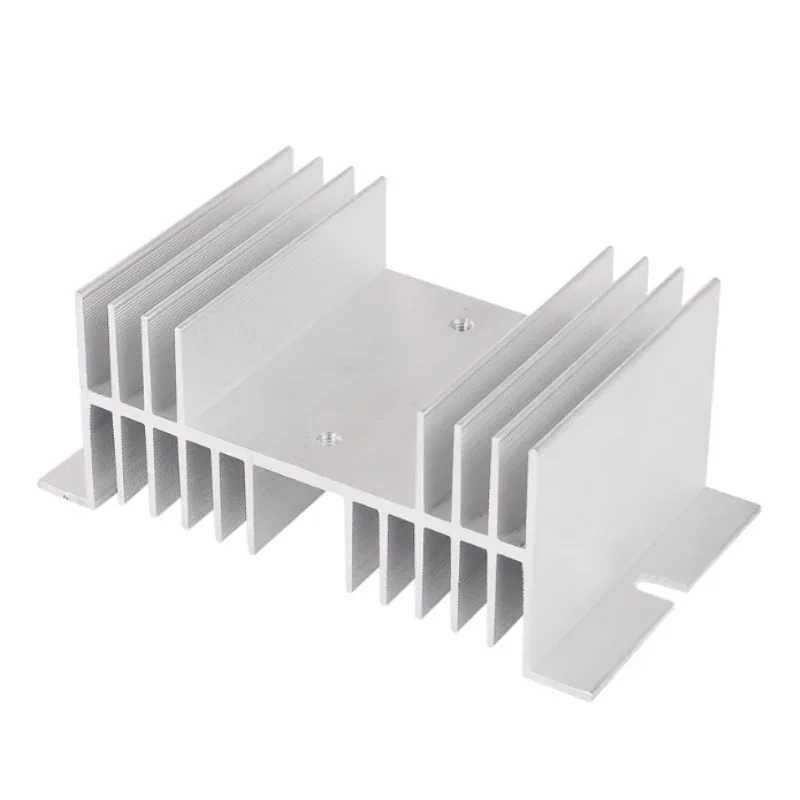 Алюминиевый радиатор W-70 для SSR 10-40А
Алюминиевый радиатор W-70 для SSR 10-40А