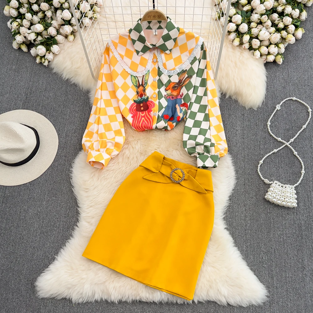 Модный костюм для женщин; Европейский стиль; Интересный принт; Однобортная рубашка; Комплект из двух предметов; Высокое юбка с тонкой талией
Модный костюм для женщин; Европейский стиль; Интересный принт; Однобортная рубашка; Комплект из двух предметов; Высокое юбка с тонкой талией