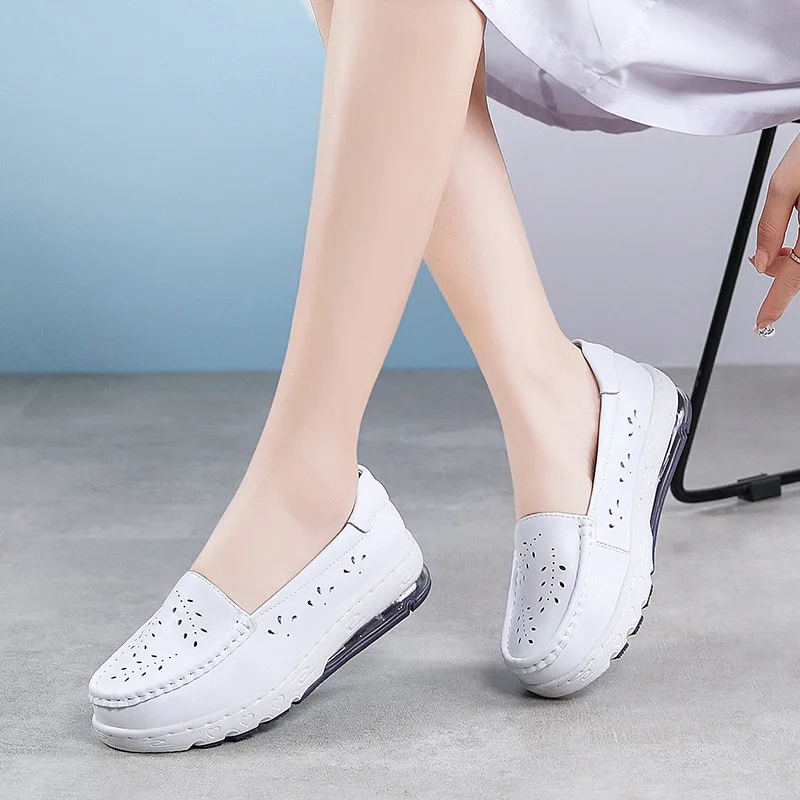Leather nurse shoes women's summer soft bottom hollow medical shoes breathable deodorant not tired feet casual white shoes 
Leather nurse shoes women's summer soft bottom hollow medical shoes breathable deodorant not tired feet casual white shoes