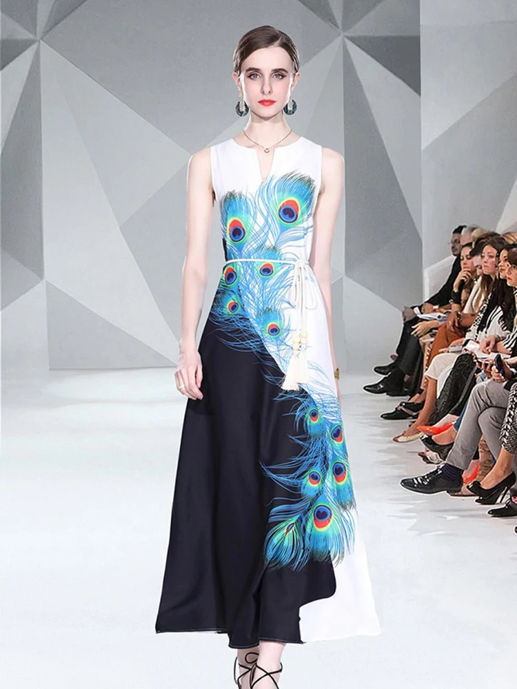 European and American style V-neck lace-up print dress fashion slim sleeveless dress new women's clothing
European and American style V-neck lace-up print dress fashion slim sleeveless dress new women's clothing