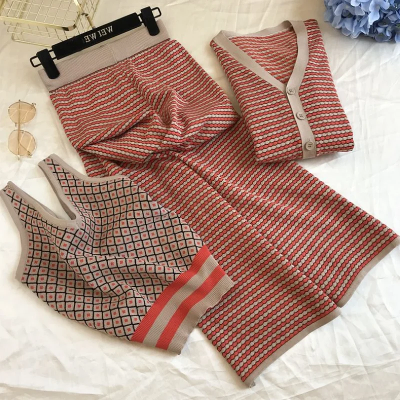 New 3 PCS Sets Striped Cardigan Jacket + Suspender Vest + Side Slit Skinny Broad-legged Pants Women Early Autumn Outfit
New 3 PCS Sets Striped Cardigan Jacket + Suspender Vest + Side Slit Skinny Broad-legged Pants Women Early Autumn Outfit